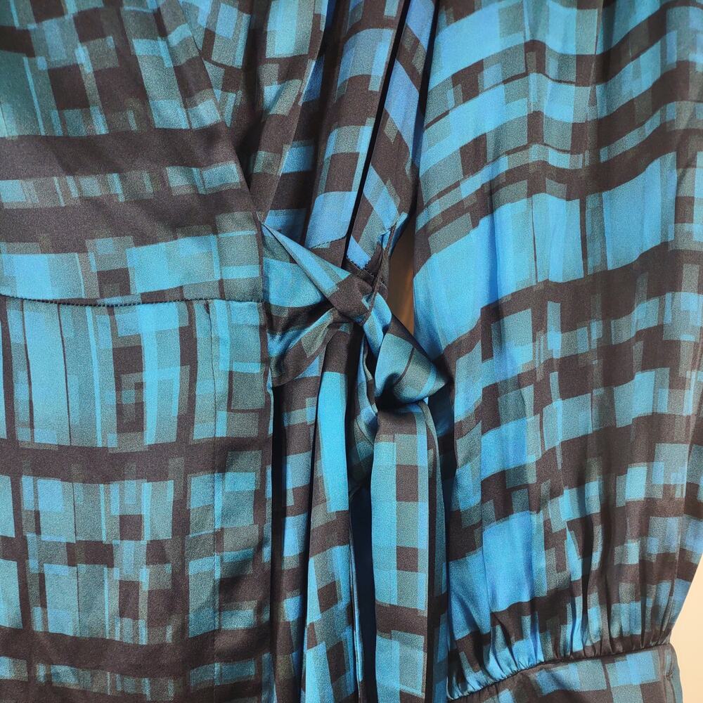 Elie Tahari Silk Wrap Patterned Dress, Size 10 - Picture 8 of 10